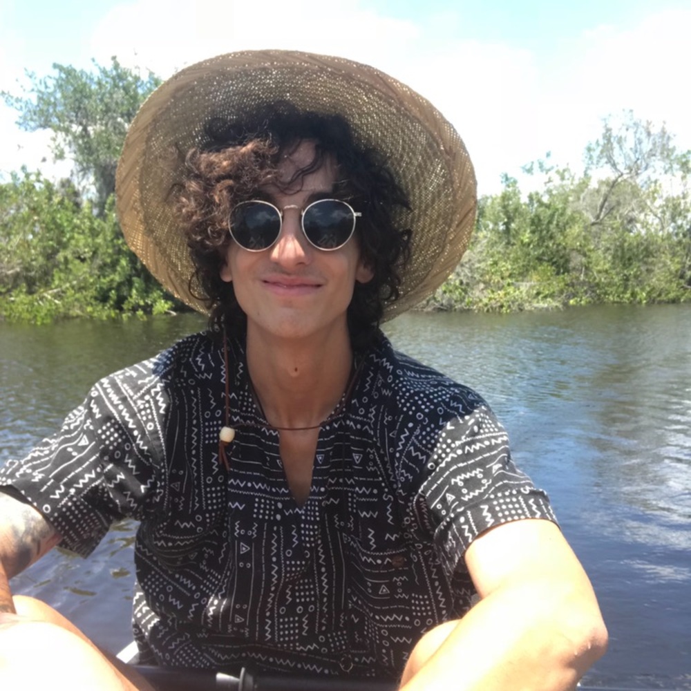 Meet your Posher, Logan